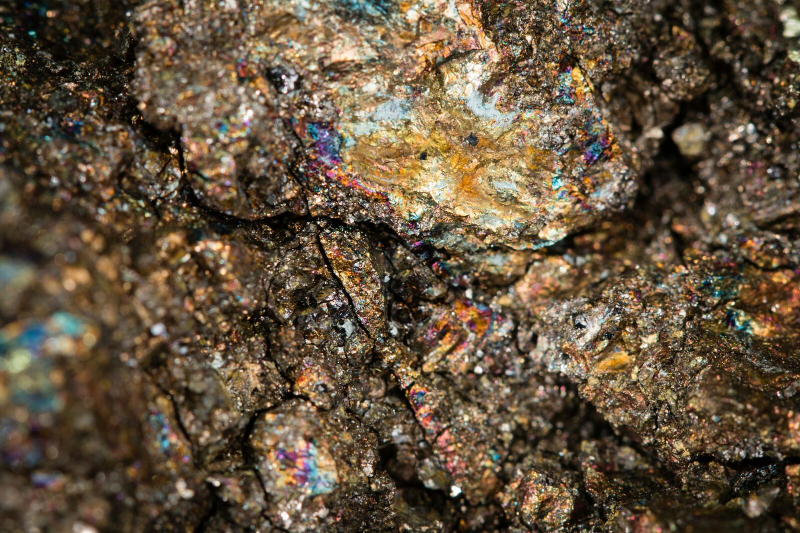 Massive chalcopyrite ore with iridescent surface tarnish